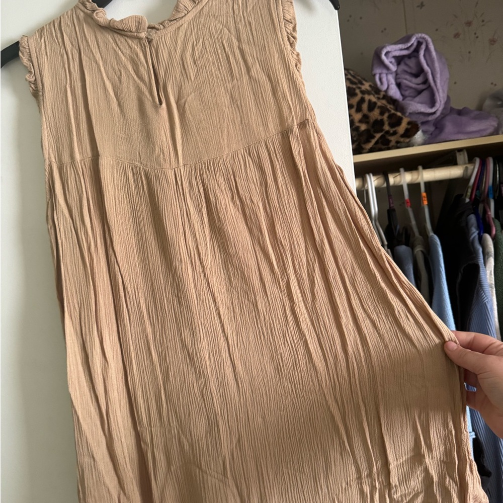 Sleeveless Tan Shirt